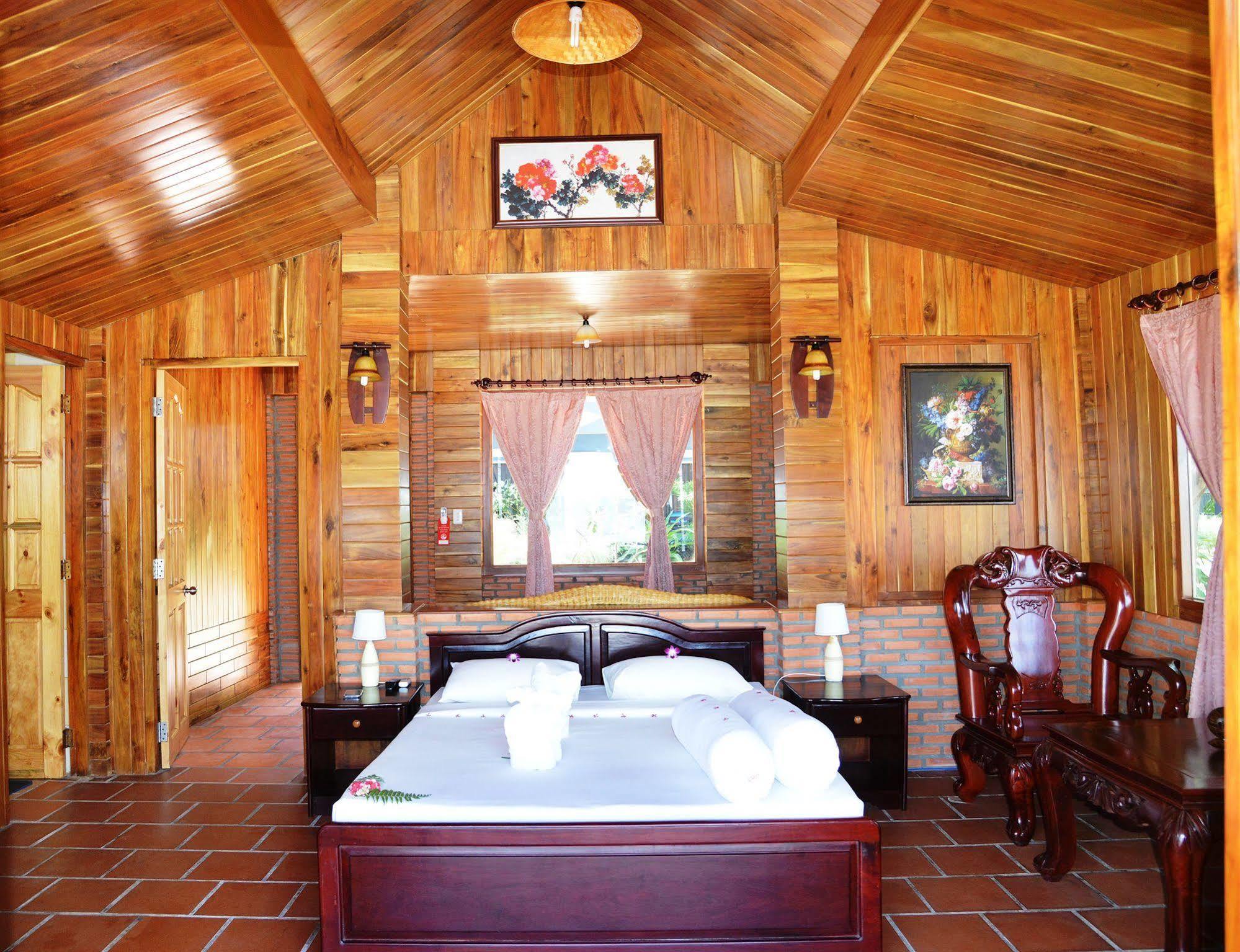 Vinh Suong Seaside Hotel And Resort Phan Thiết Eksteriør billede
