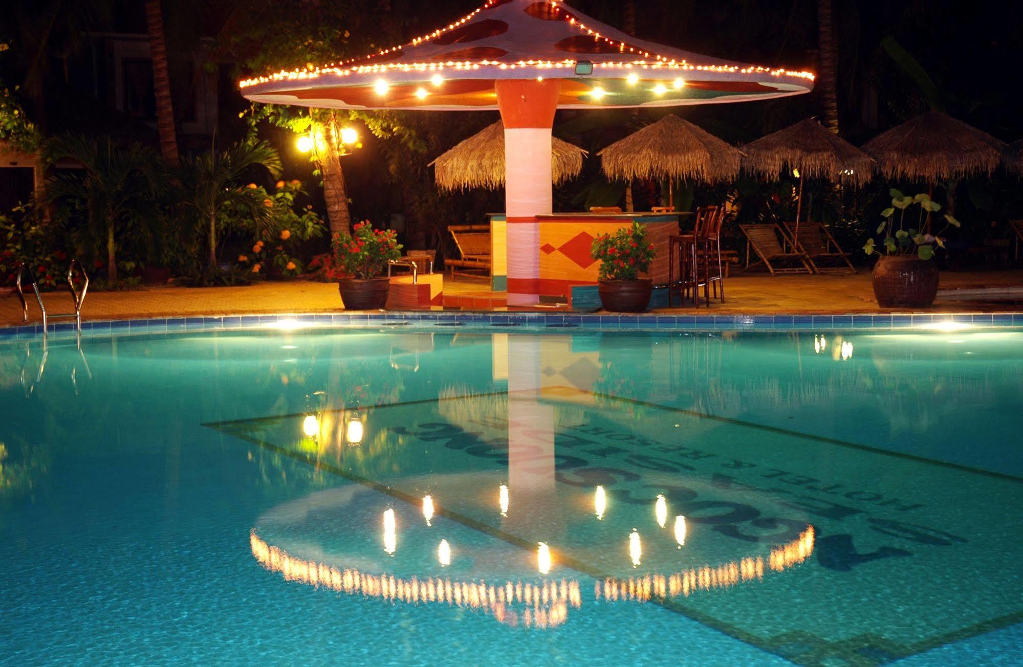 Vinh Suong Seaside Hotel And Resort Phan Thiết Eksteriør billede